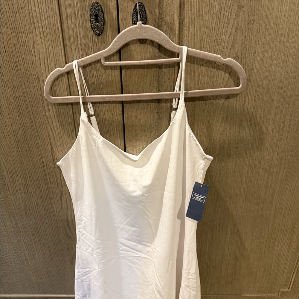 Abercrombie white skort Dress M Tall